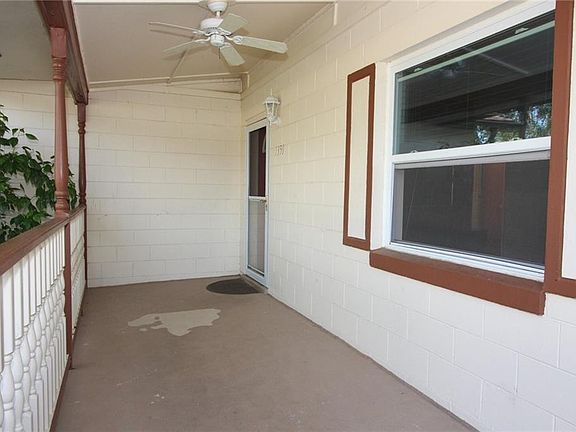 2nd image of 1350 Park Dr