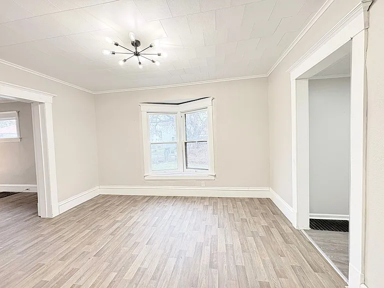 119 Winthrop St — Photo 5