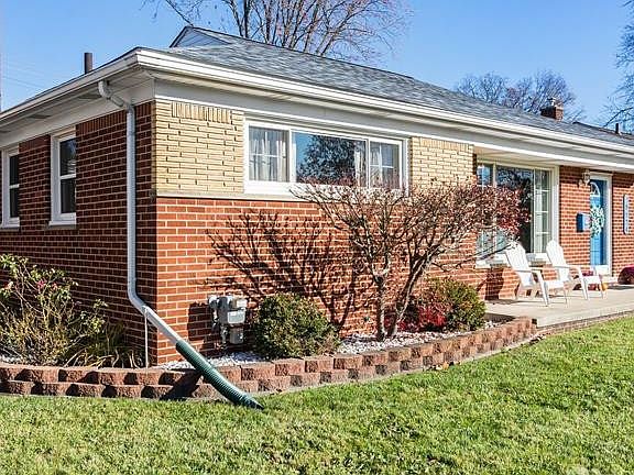 2nd image of 29174 Minton St