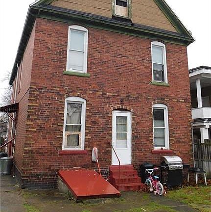 3rd image of 1619 Plum St