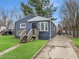 657 Barrie Ave, Flint, MI 48507