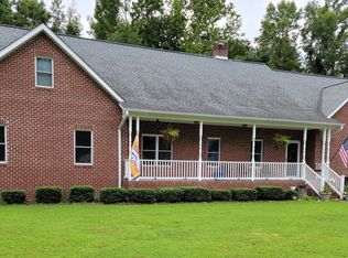 1303 Holly Vista Dr, Colonial Beach, VA 22443