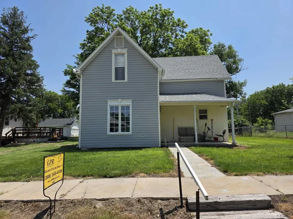307 Fairpont Ave, Danbury, NE 69026