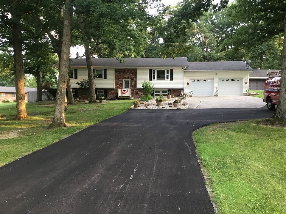 1st image of 8805 W 129th Pl