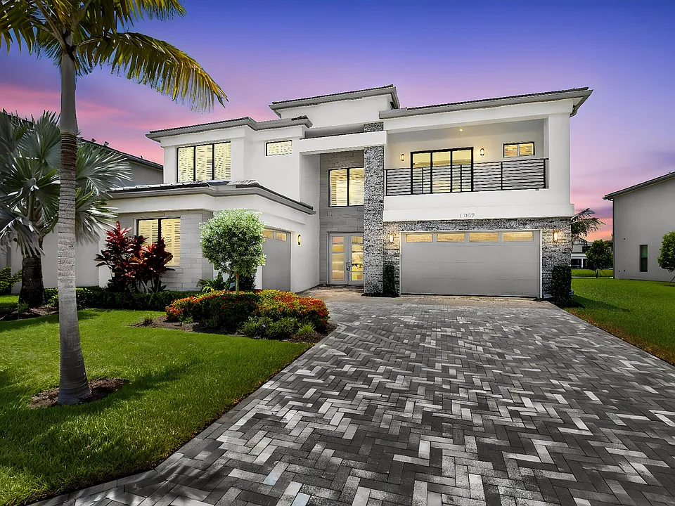 17089 Rainbow Falls Trl