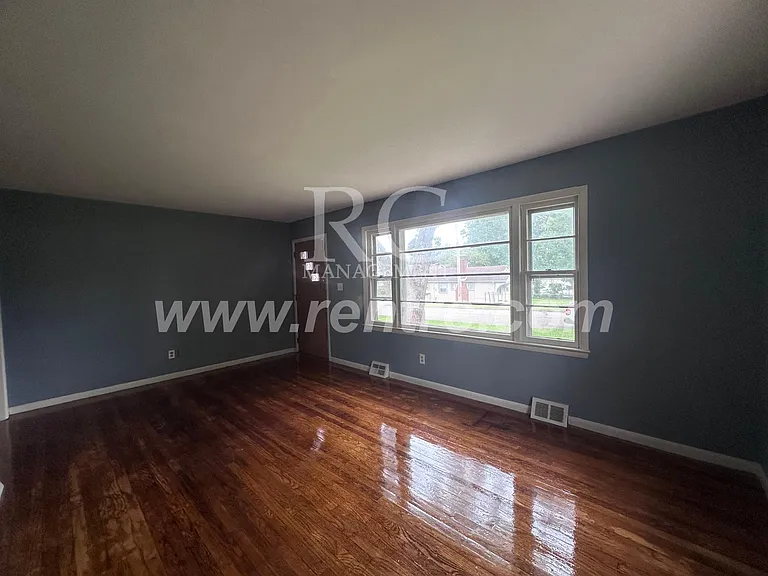 717 W Columbia St #W — Photo 7