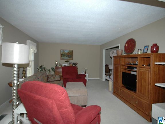 5th image of 3318 Pembrooke Ln
