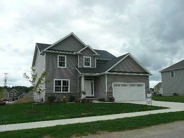 1st image of 7632 Birch Dr #33