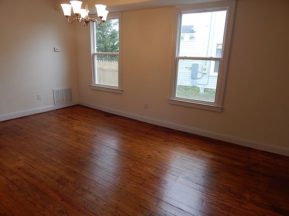 2nd image of 1236 Evergreen Ave