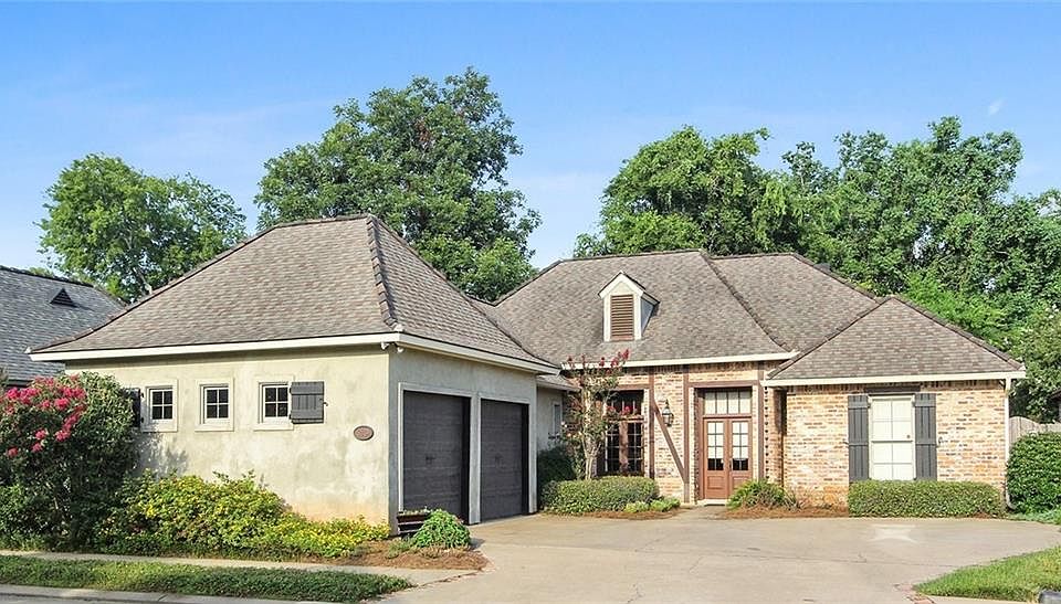 1st image of 6049 Stonegate Dr