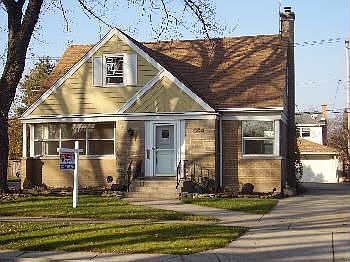 2nd image of 10550 Canterbury St