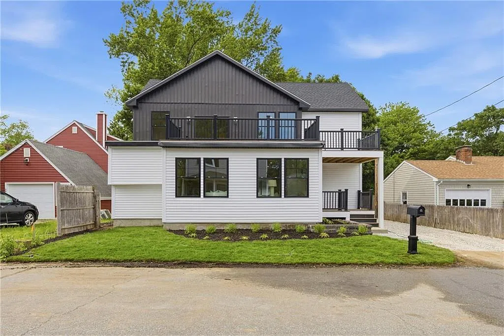4 bed, 3.5 bath, 2430 sqft, $7,500 — Photo 4