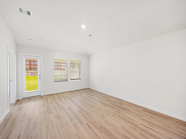18718 Timber Glen Dr — Photo 14