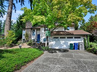 8126 NE 120th St, Kirkland, WA 98034