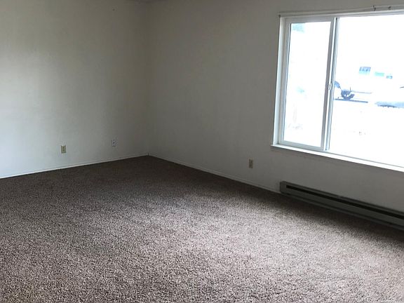 2nd image of 1147 Washington St N #1147