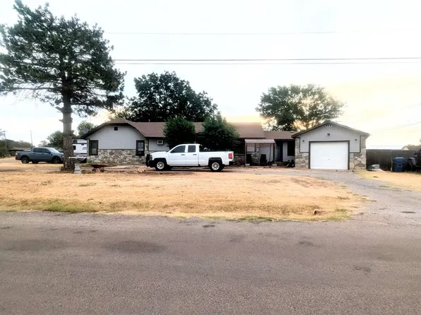 606 E Normal St, Cordell, OK 73632