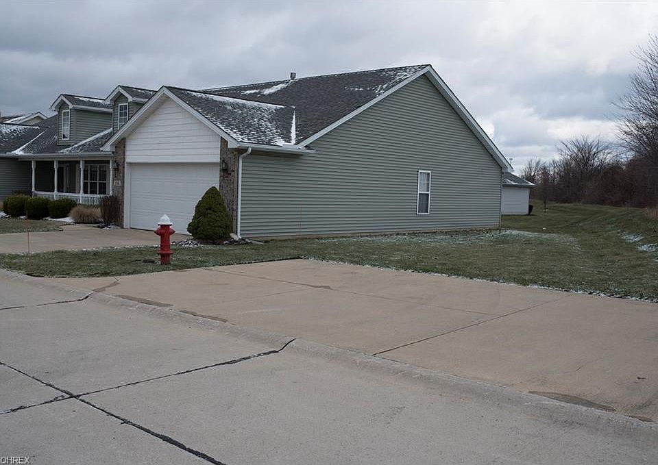 1st image of 136 Ashfield Ct