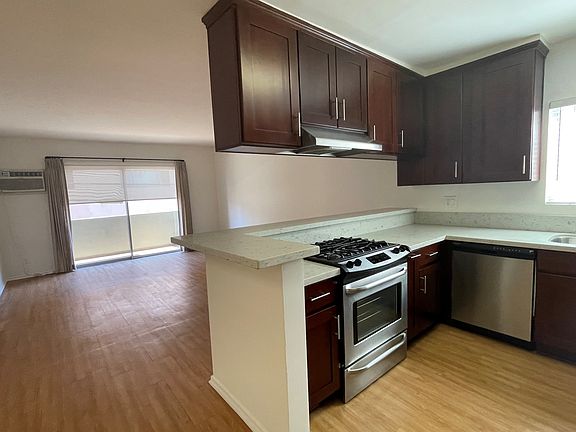 4th image of 11646 Kiowa Ave APT 8