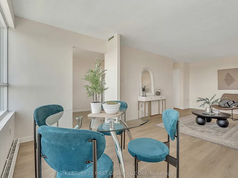 600 Grenfell Dr #1010 — Photo 8