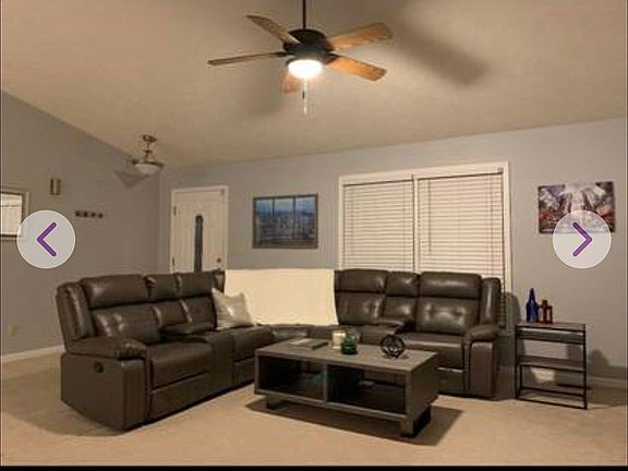 3rd image of 1725 Hillcrest Dr