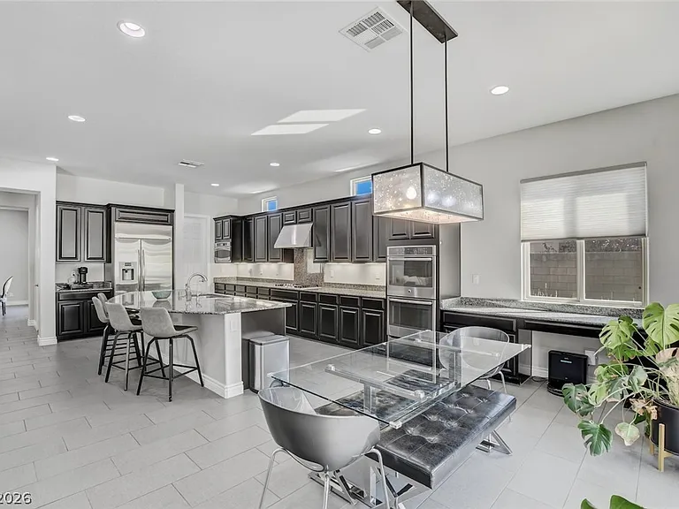 11 Grand Masters Dr — Photo 33