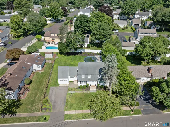 133 Alma Drive, Fairfield, CT 06824