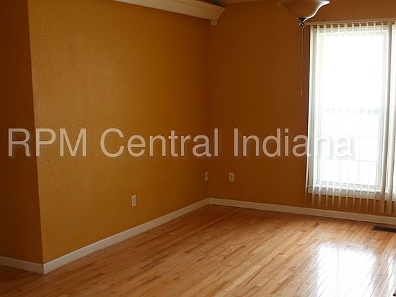 5th image of 530 Udell St