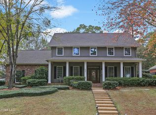 606 Pinecrest Dr, Madison, MS 39110
