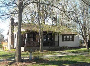 1821 Hardy St, Murphysboro, IL 62966