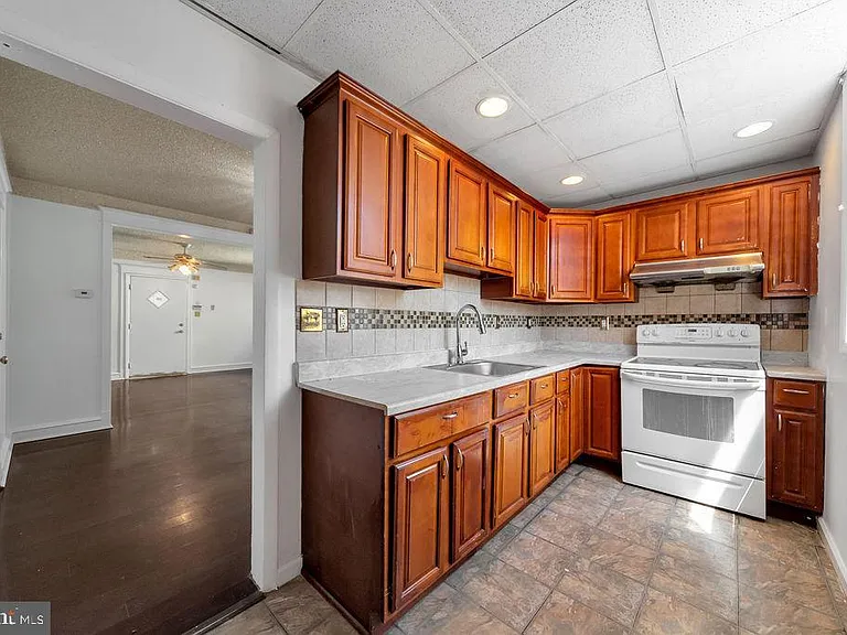 177 Wellington Rd — Photo 9