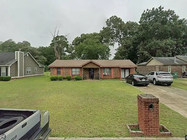2507 Habersham Rd, Albany, GA 31701