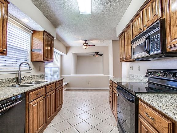 3rd image of 6812 Beeman Dr