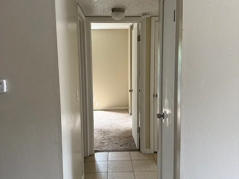 708 Dondee Dr #10 — Photo 4
