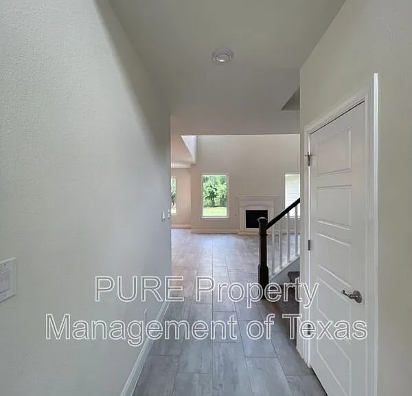716 Expedition Way — Photo 3