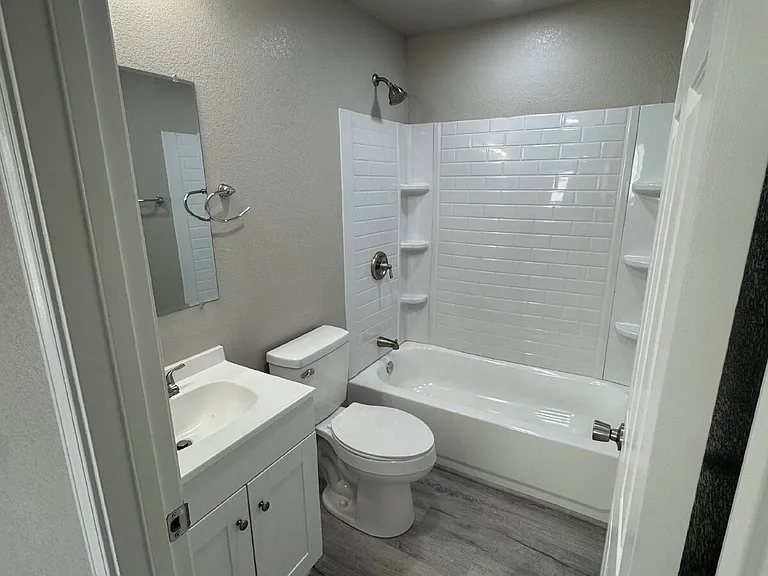 1855 D St #1 — Photo 8