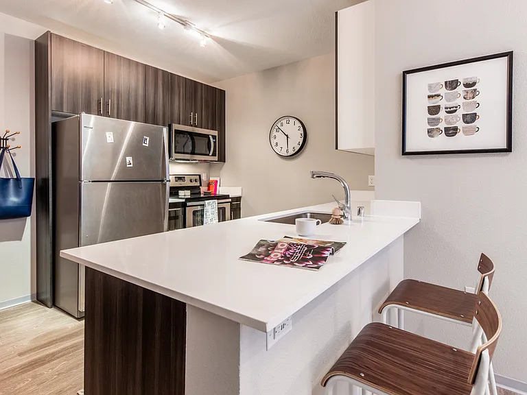 Muse on Main - Student Apartments — Photo 5