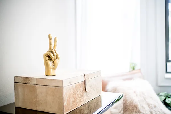 Rented by ER (DO NOT USE) | media 27