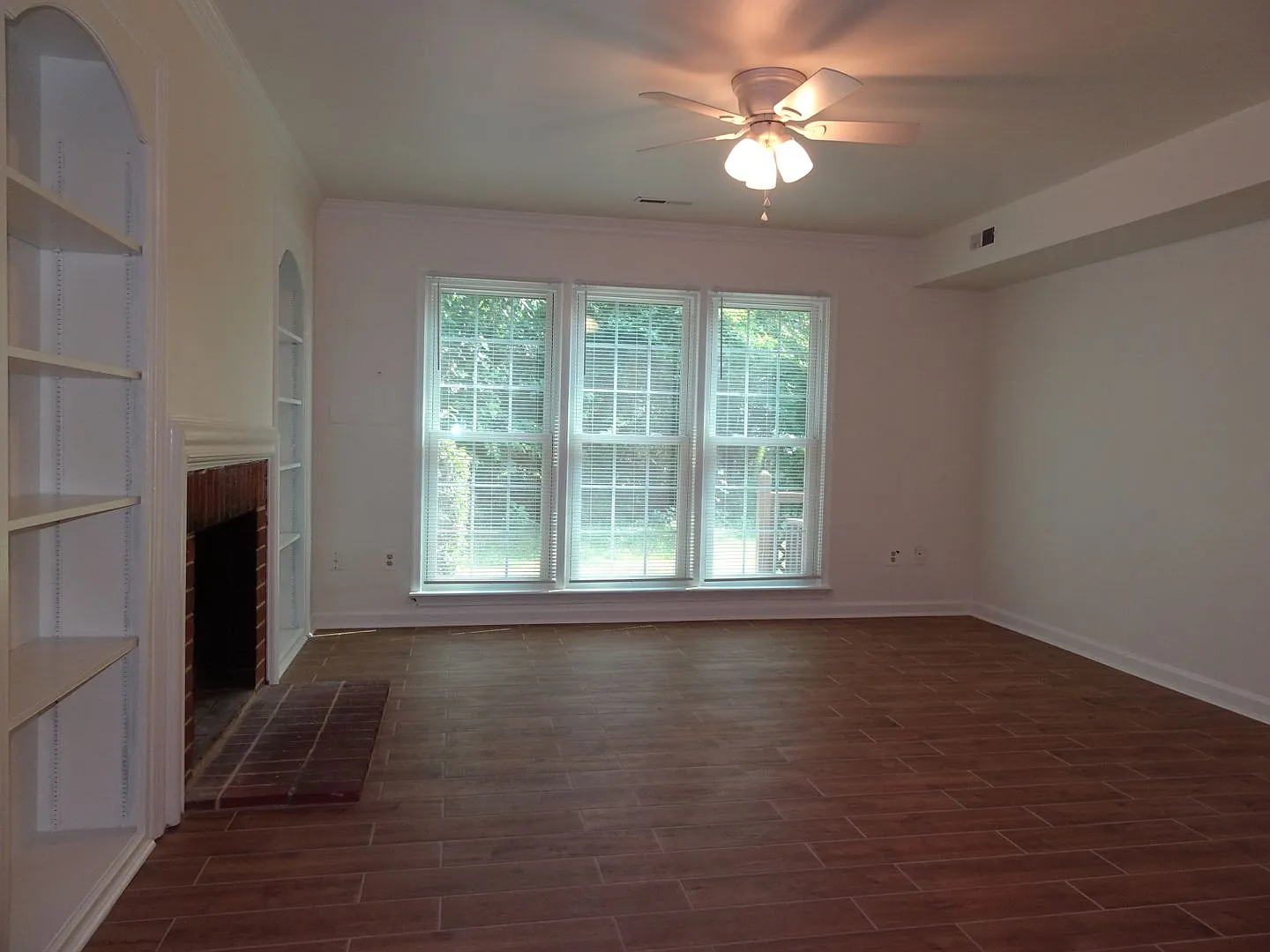 3 Bedroom 2.5 Bath Condo in Yorkshire Downs for Rent — Photo 3