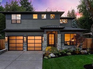 230 3rd St, Lake Oswego, OR 97034