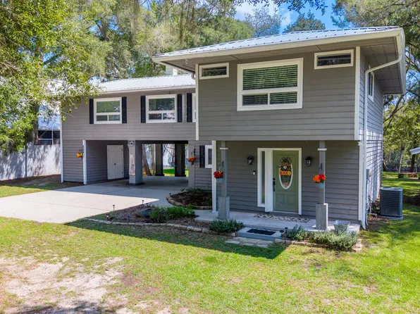 408 NE 838th St, Old Town, FL 32680