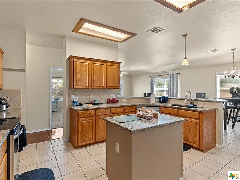 703 Prospector Trl — Photo 13