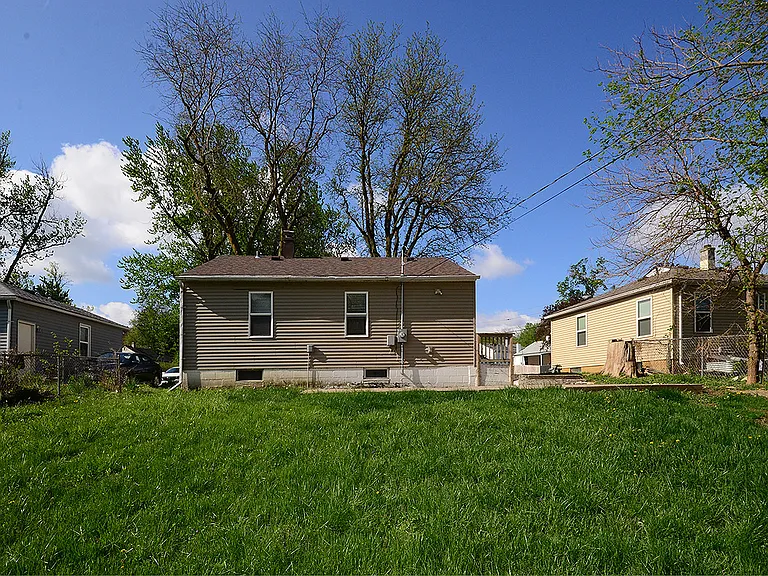 5918 Sahler St — Photo 5