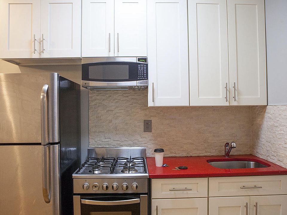 1st image of 347 Linden St APT 2A