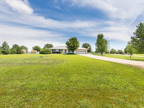 2nd image of 2508 Big Horn Ln