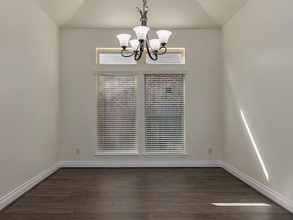 5th image of 2735 Rosepoint Ct