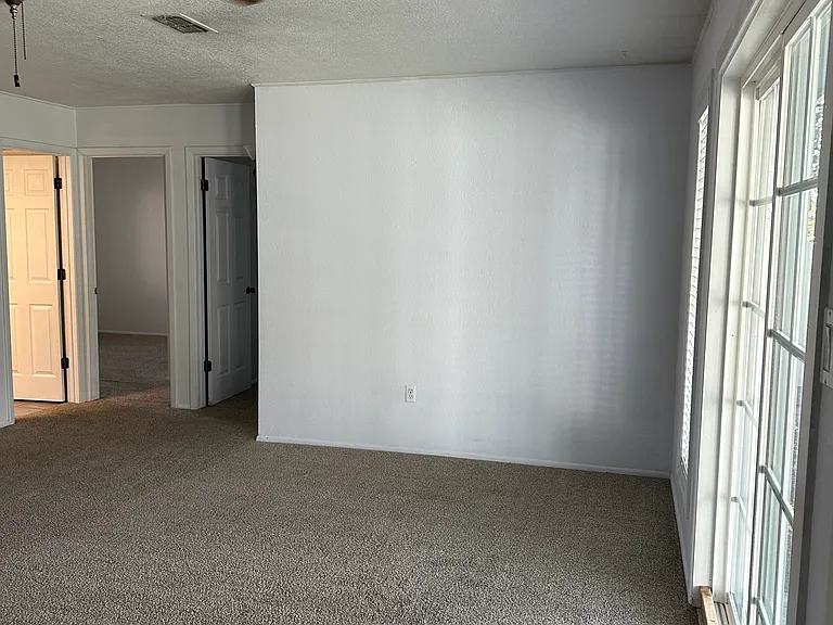 1401 Zuni Pl — Photo 8