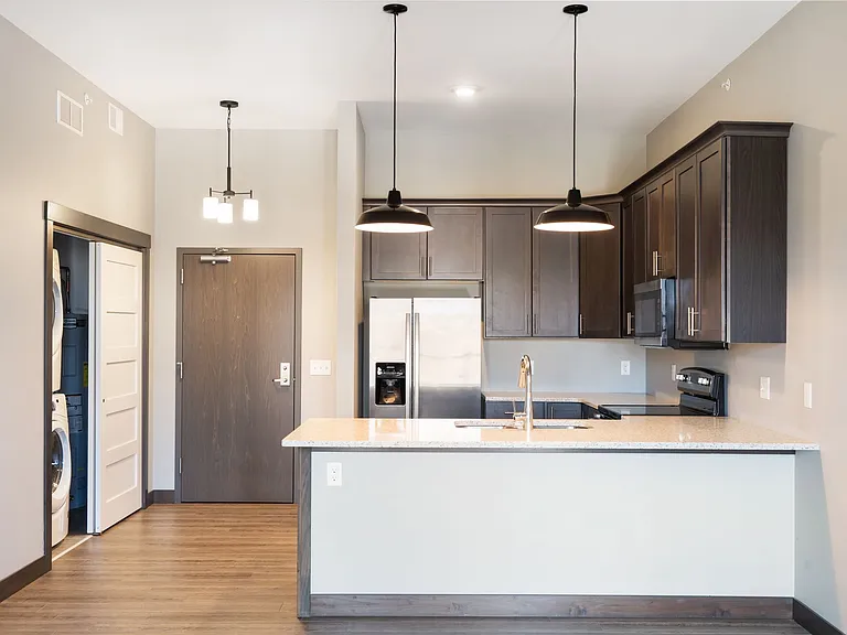 Depot Building C Luxury Rentals — Photo 6