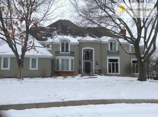 3689 W 127th Pl, Leawood, KS 66209
