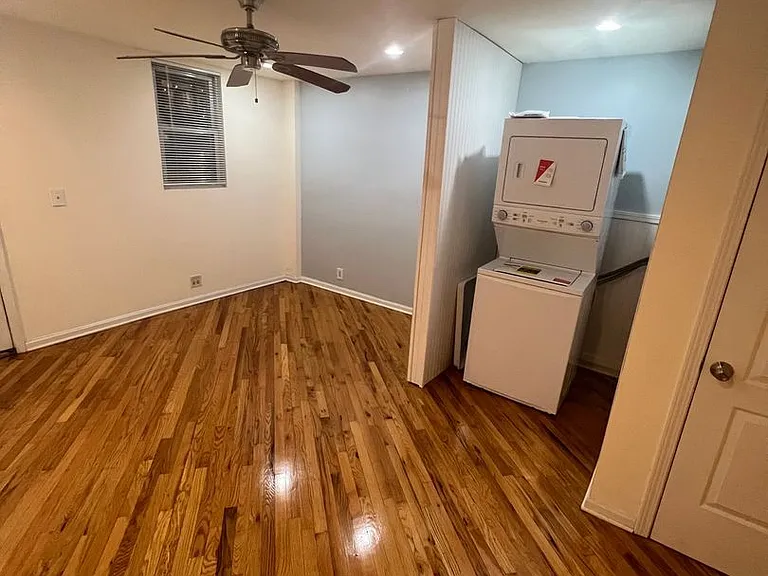 1638 N Western Ave #1 — Photo 5
