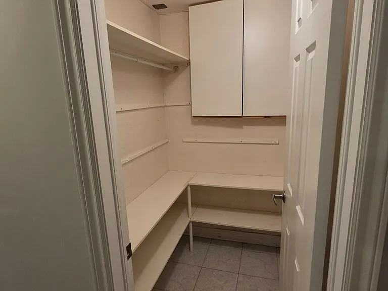 323 Elmwood Ave #LOWER LEVEL — Photo 12